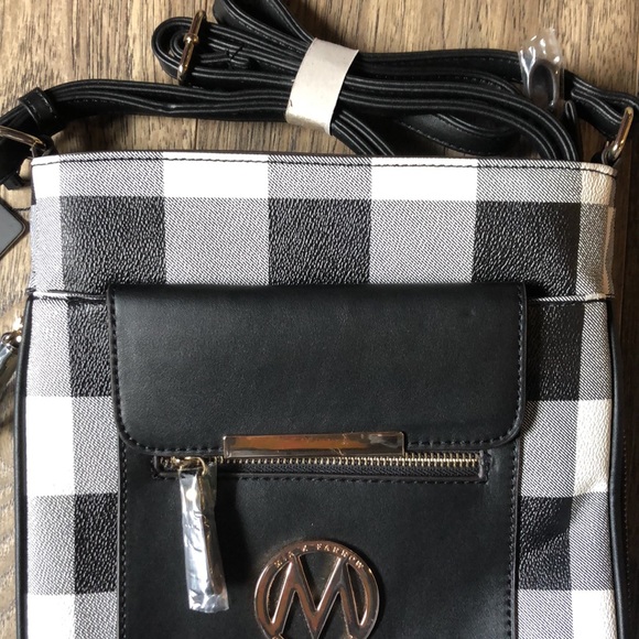 Mia K Farrow MKF black and white Checkered Purse - Picture 3 of 9